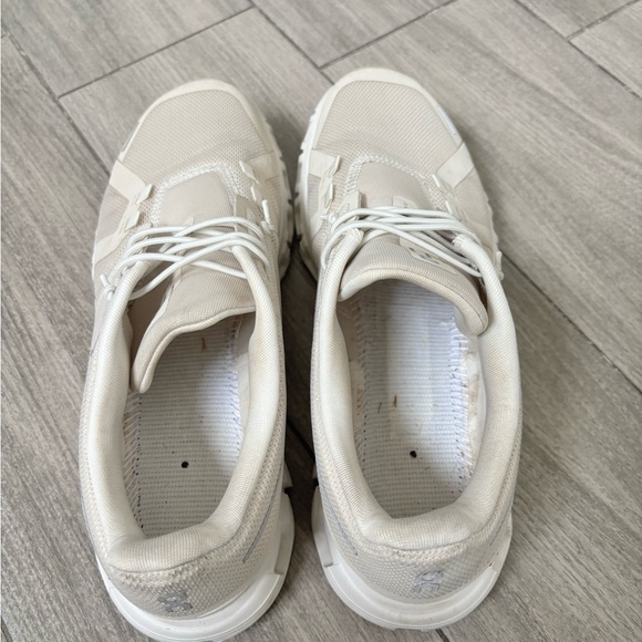 On Cloud 6 Sneakers Pearl/white Sz 9 - Picture 6 of 8